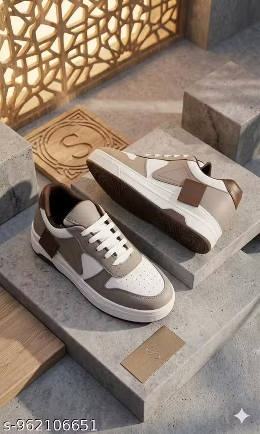 Trendy Fashionable sneakers for women