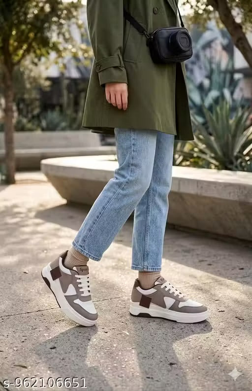 Trendy Fashionable sneakers for women